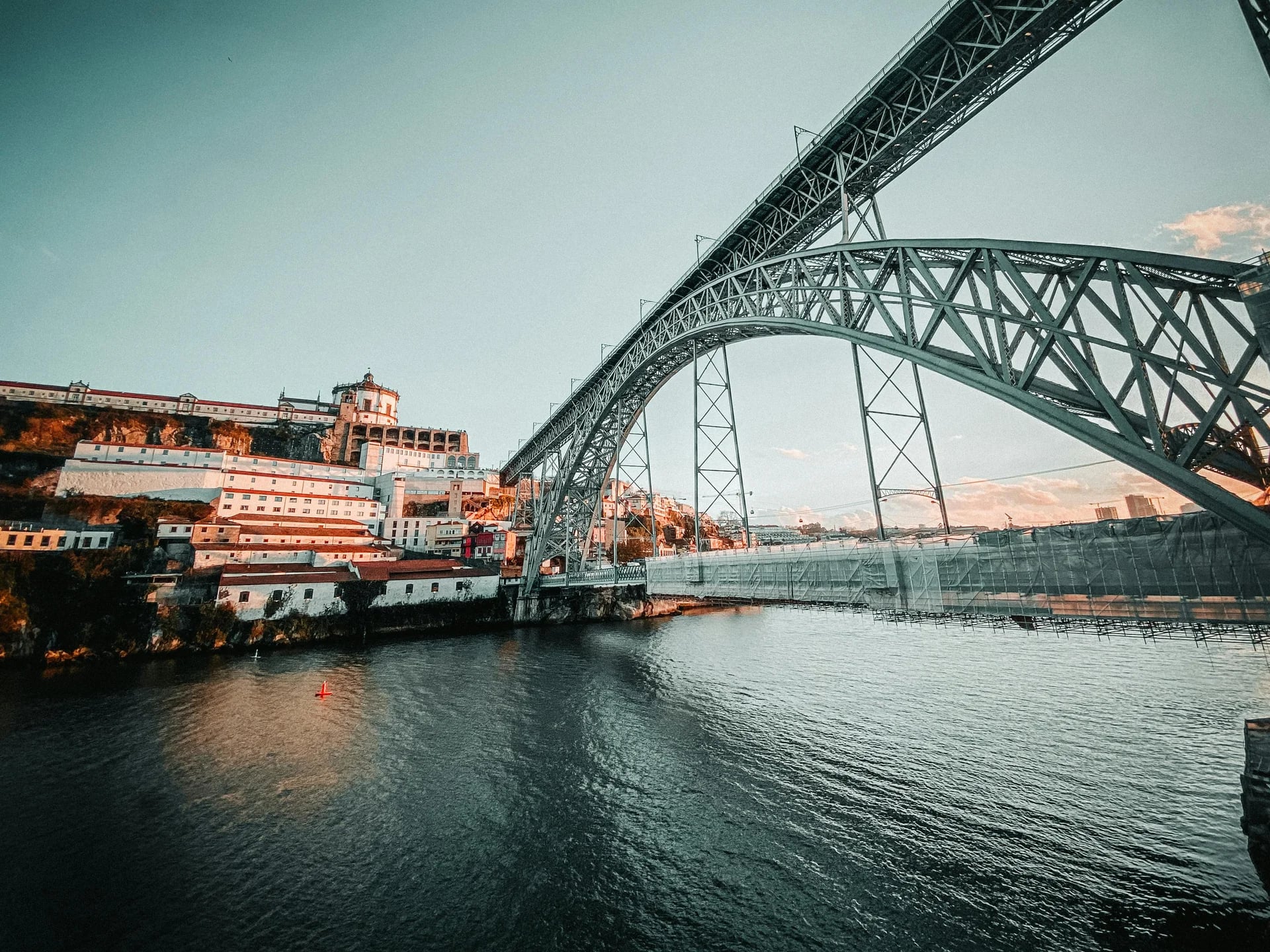 Grande Porto — pexels michalhajtas 11700035
